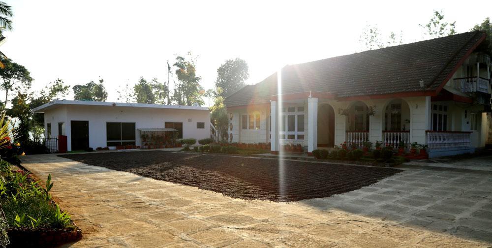 Coffee Native - A Family Homestay Mudigere Habitación foto